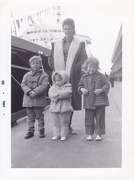 Danny, Lisa, Moya, and Mom
